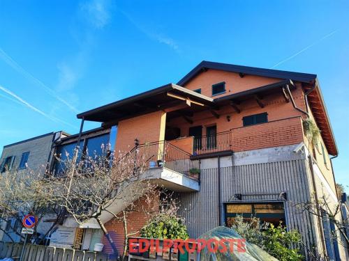 Casa singola in vendita a Senago