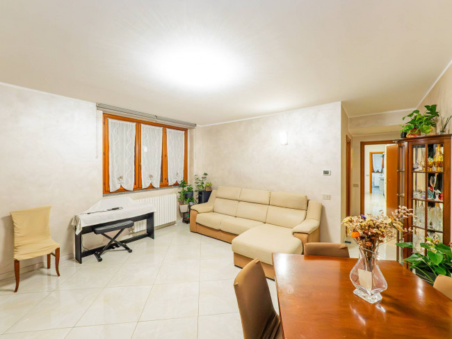 Appartamento in vendita a Bovisio-Masciago