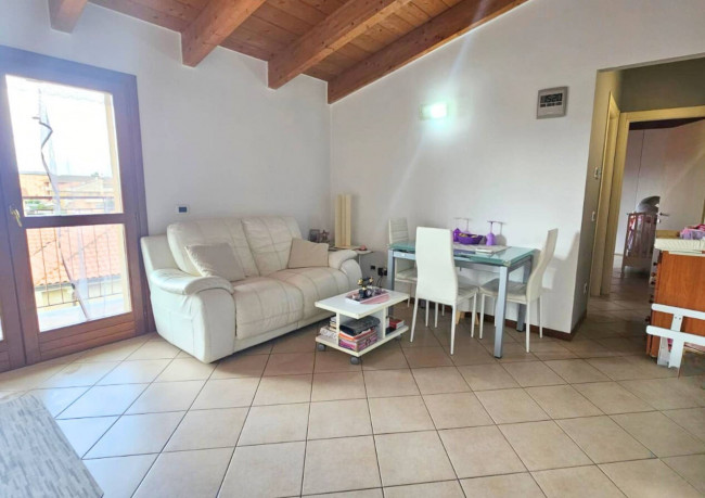Appartamento in vendita a Limbiate