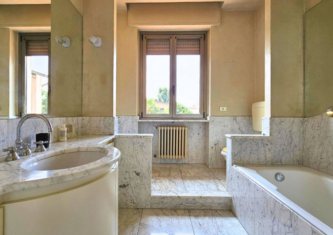 Villa bifamiliare in vendita a Limbiate