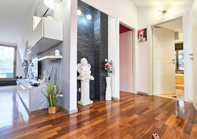 Appartamento in vendita a Limbiate