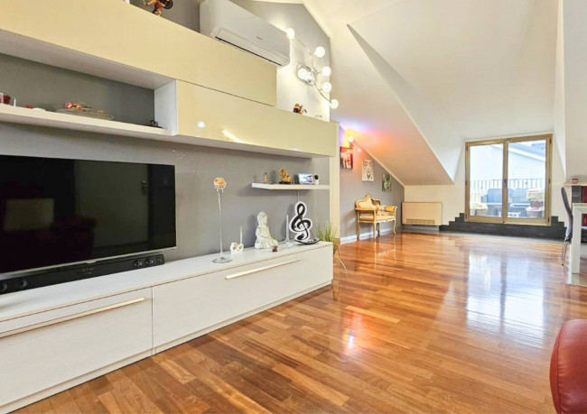 Appartamento in vendita a Limbiate