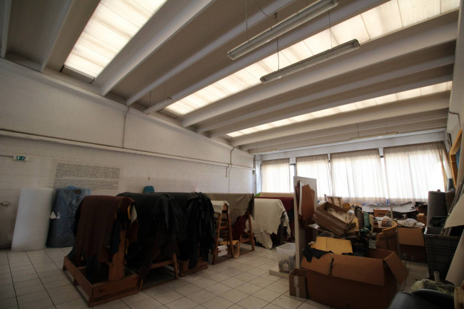 Capannone in vendita a Bovisio-Masciago