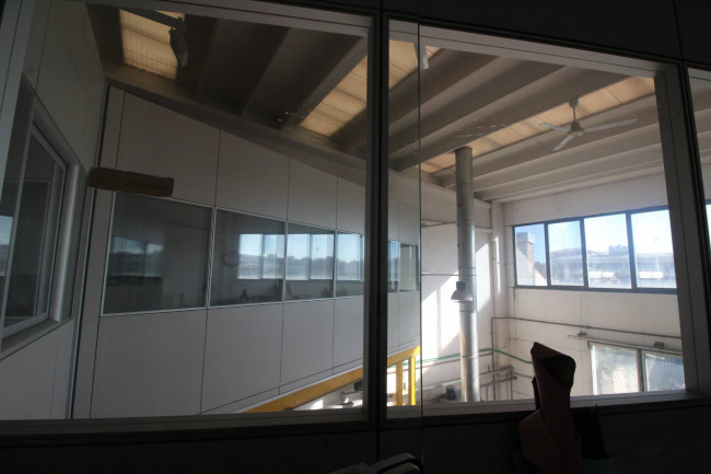 Capannone in vendita a Bovisio-Masciago