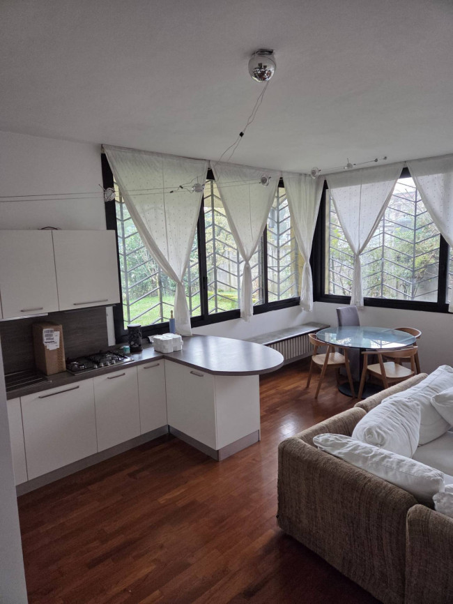 Villa bifamiliare in affitto a Lissone