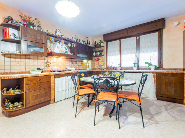 Appartamento in vendita a Limbiate