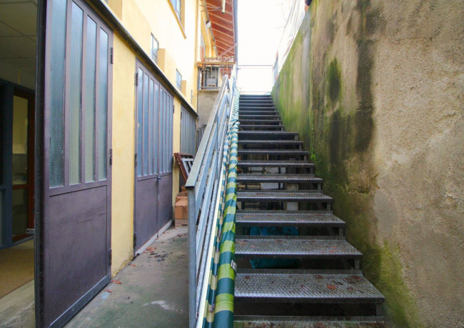 Capannone in vendita a Paderno Dugnano