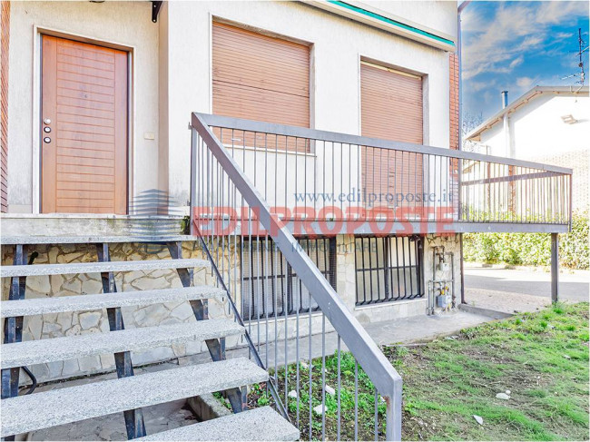 Villa in vendita a Limbiate