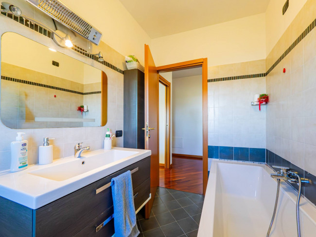 Appartamento in vendita a Solaro