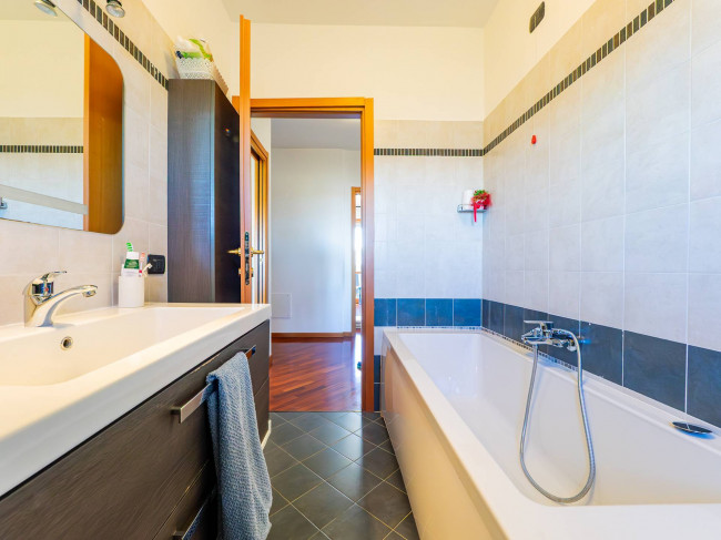 Appartamento in vendita a Solaro