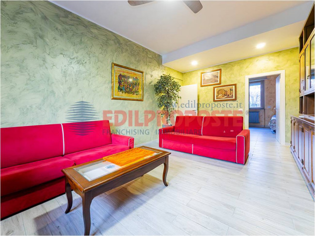 Casa Indipendente in vendita a Varedo