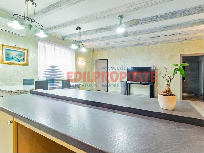 Casa Indipendente in vendita a Varedo