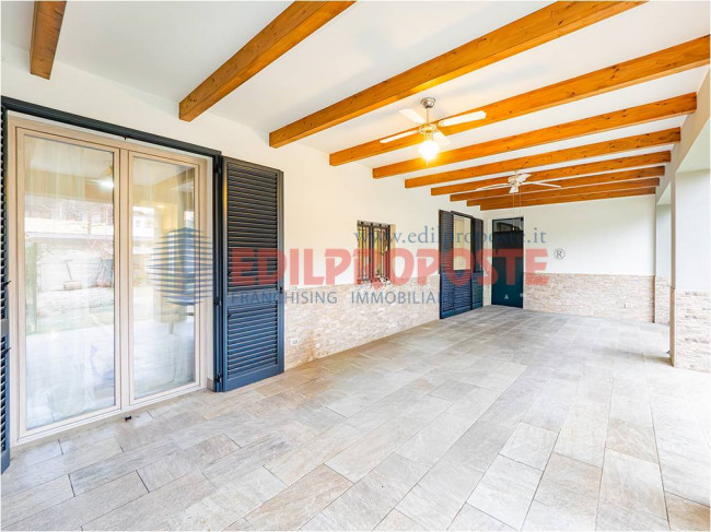 Casa Indipendente in vendita a Varedo