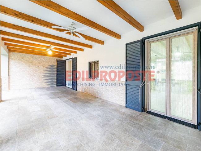 Casa Indipendente in vendita a Varedo