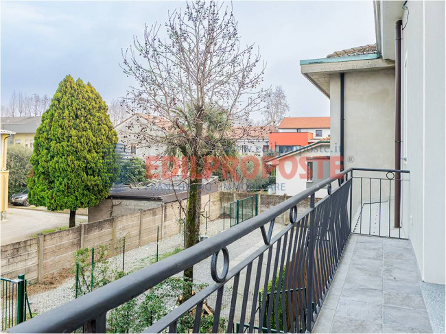 Casa Indipendente in vendita a Varedo