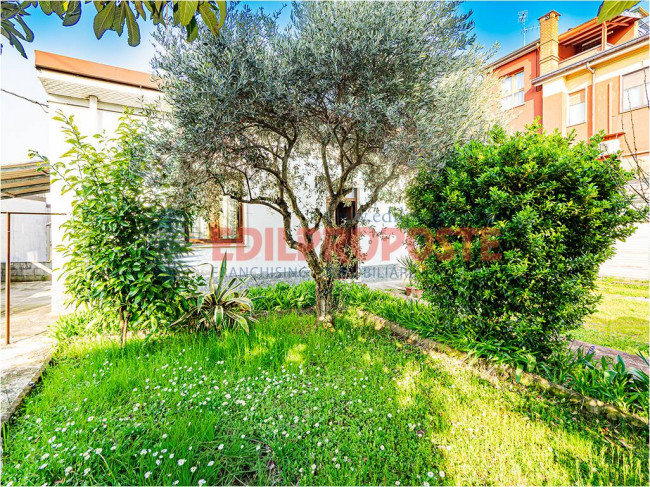 Villa in vendita a Limbiate