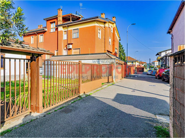 Villa in vendita a Limbiate