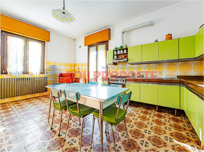 Villa in vendita a Limbiate