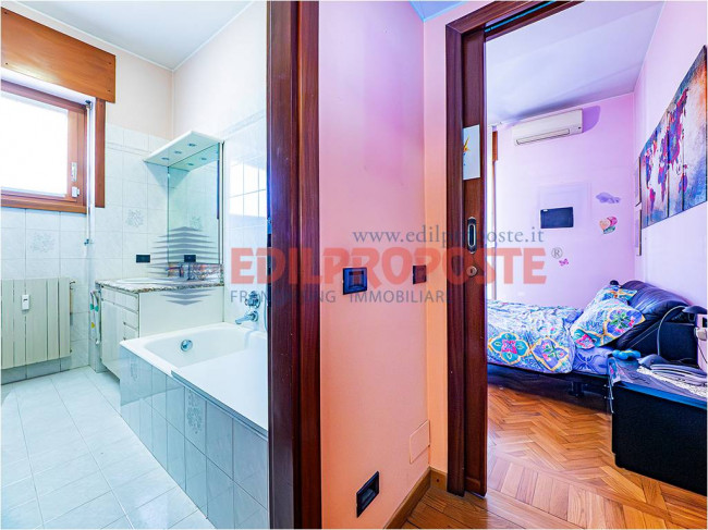 Appartamento in vendita a Monza