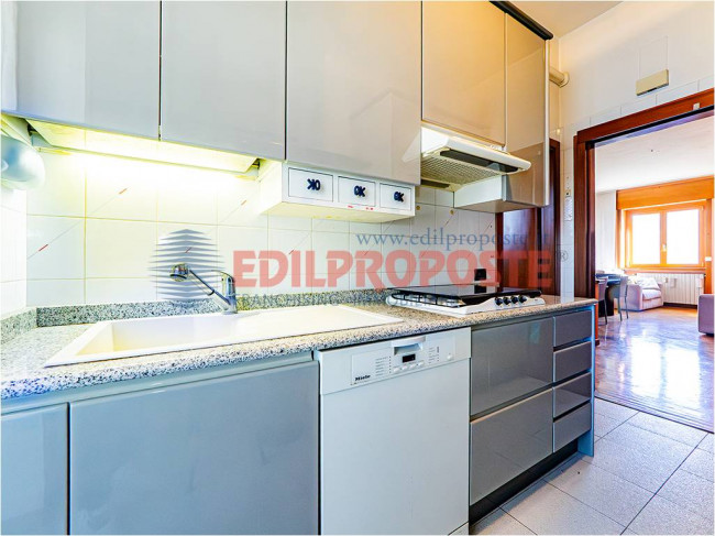 Appartamento in vendita a Monza