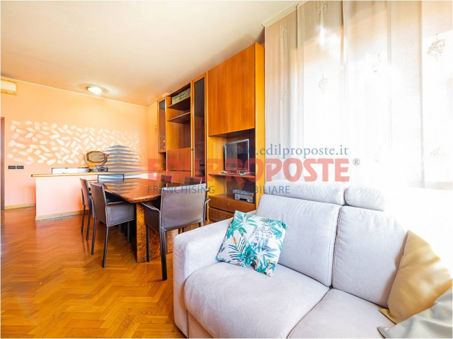 Appartamento in vendita a Monza