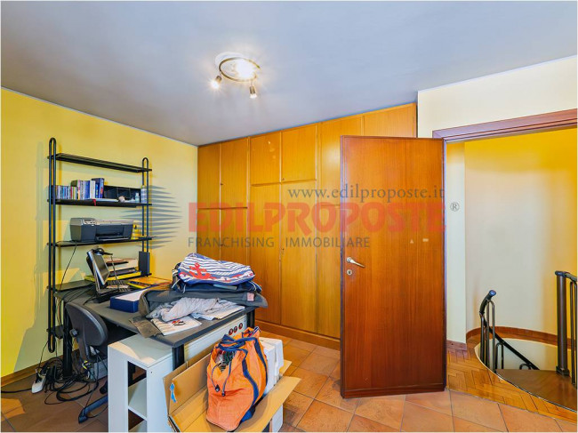 Appartamento in vendita a Monza