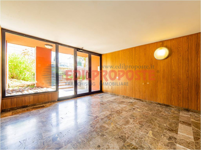 Appartamento in vendita a Monza