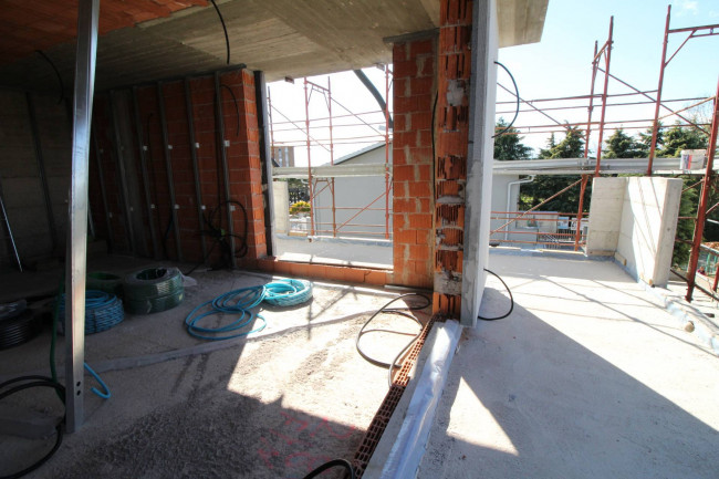 Appartamento in vendita a Solaro