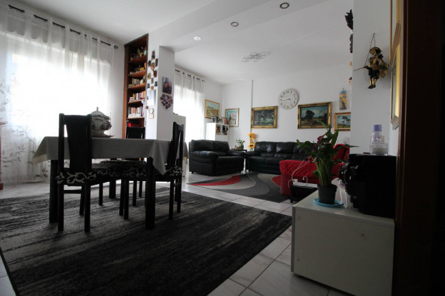 Appartamento in vendita a Limbiate