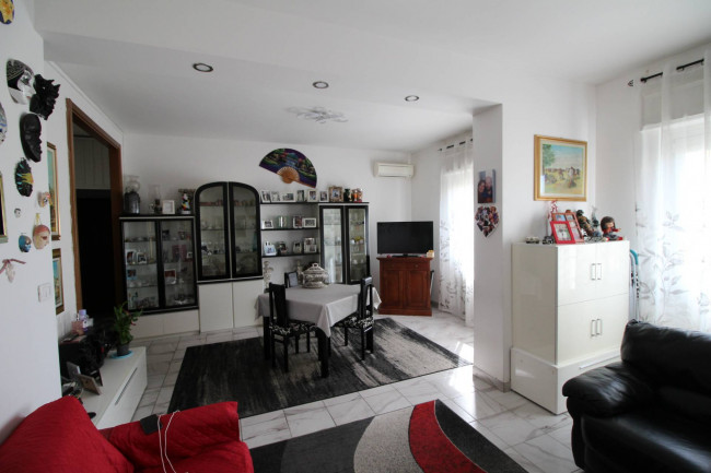 Appartamento in vendita a Limbiate