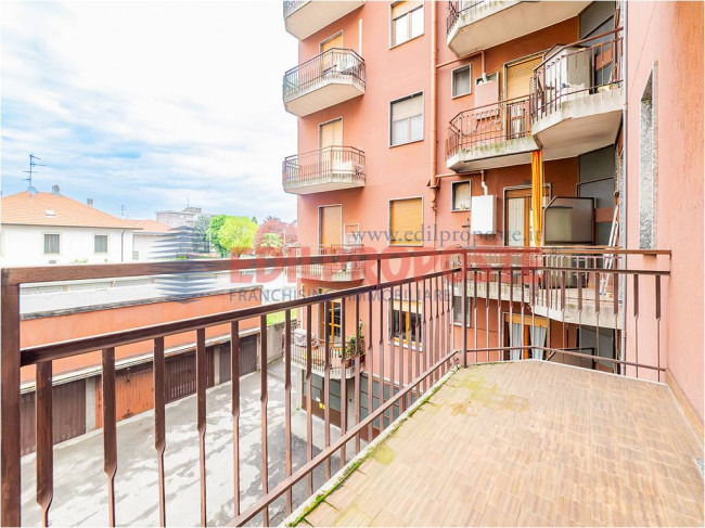 Appartamento in vendita a Limbiate