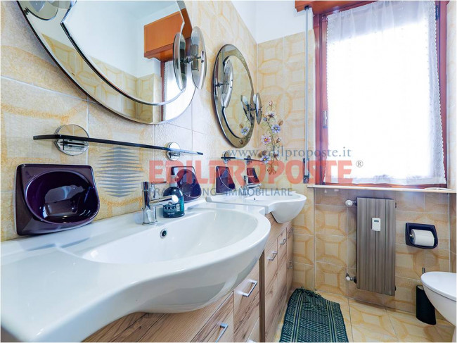 Appartamento in vendita a Limbiate