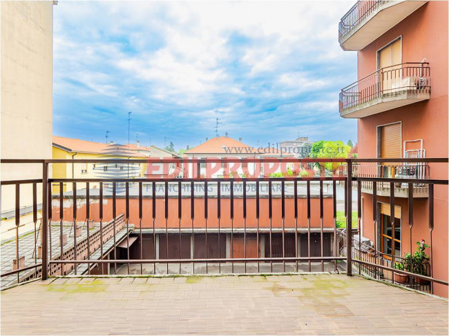 Appartamento in vendita a Limbiate