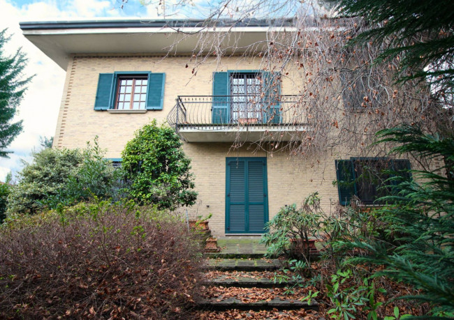 Villa bifamiliare in vendita a Limbiate