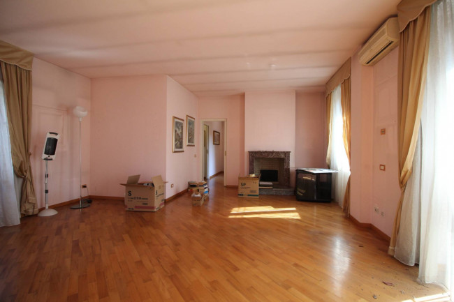 Casa Indipendente in vendita a Limbiate