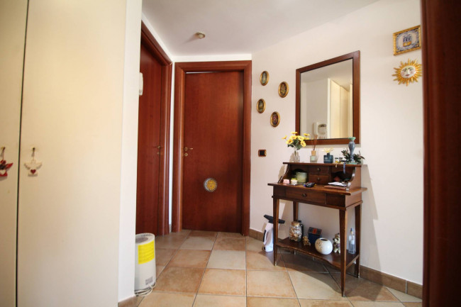 Appartamento in vendita a Limbiate