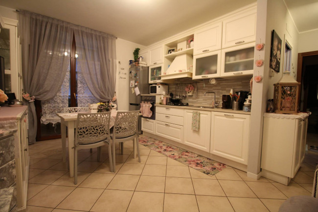 Appartamento in vendita a Limbiate