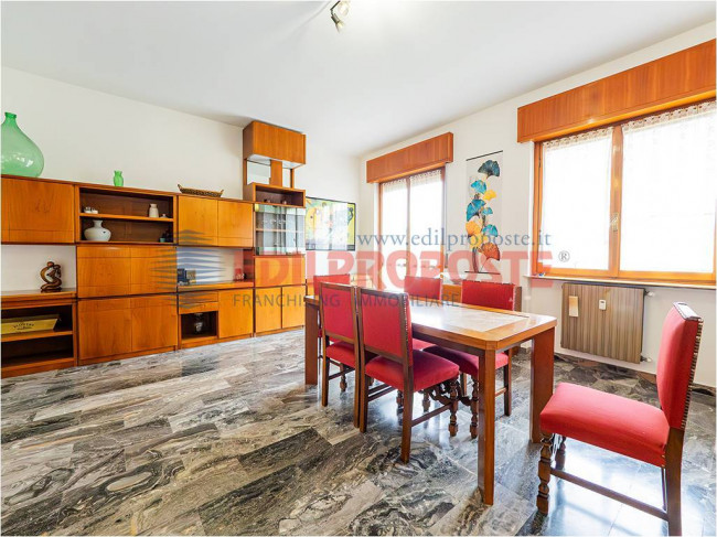 Appartamento in vendita a Limbiate
