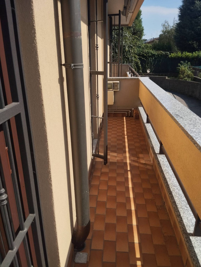 Appartamento in affitto a Biassono