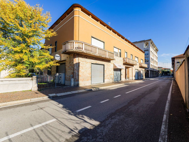 Appartamento in vendita a Varedo