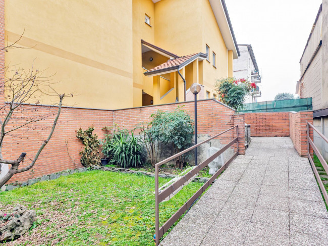 Appartamento in vendita a Limbiate