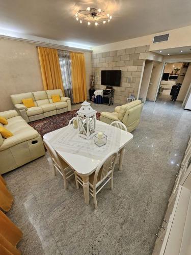 Villa in vendita a Pioltello