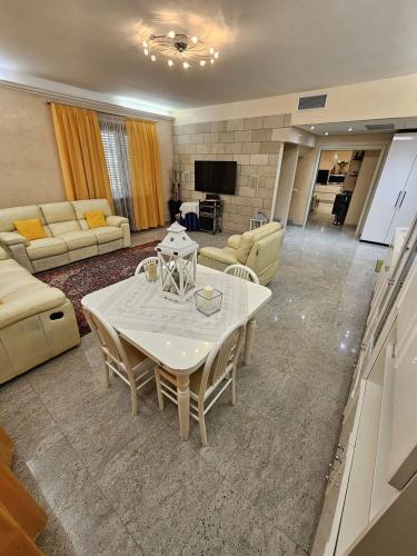 Villa in vendita a Pioltello