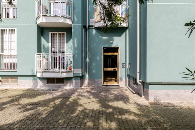  for sale in Cernusco sul Naviglio