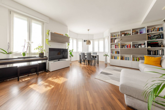  for sale in Cernusco sul Naviglio