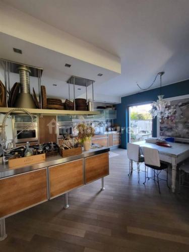 Villa Bifamiliare in vendita a Forte dei Marmi