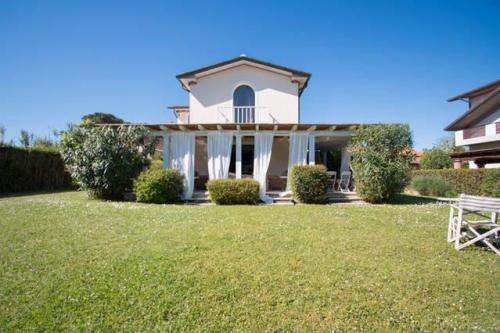 Villa Bifamiliare in vendita a Forte dei Marmi
