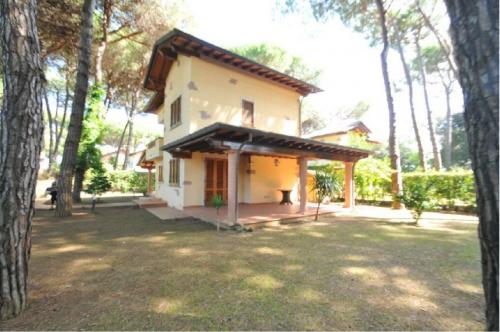 Casa singola in vendita a Pietrasanta