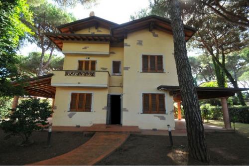 Casa singola in vendita a Pietrasanta