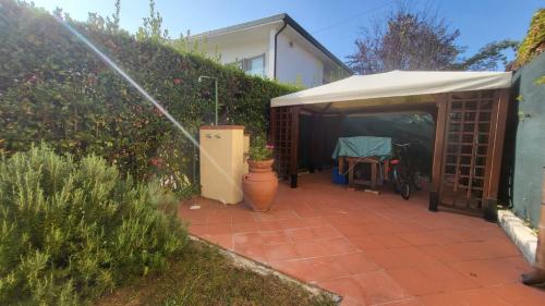 Villa Bifamiliare in vendita a Forte dei Marmi